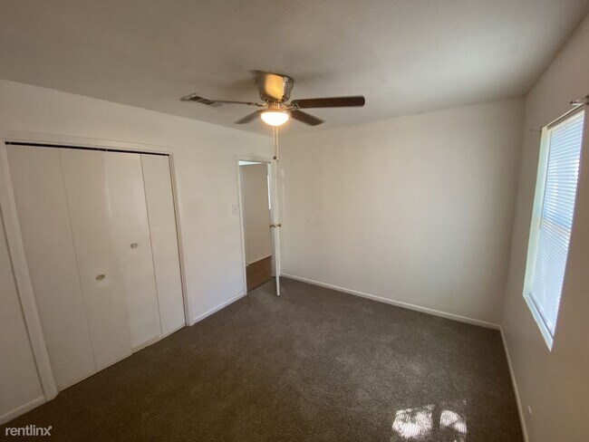 Building Photo - 2 br, 1 bath House - 903 S 6th St