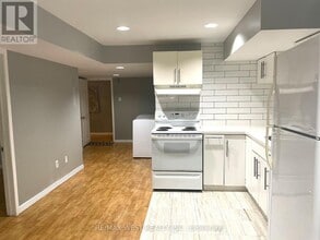 Building Photo - 34 Clune Pl