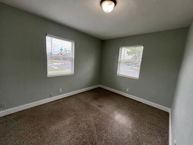 Foto del edificio - 1531 NW 7th St