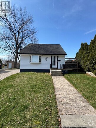 Building Photo - 875 Francois Ct