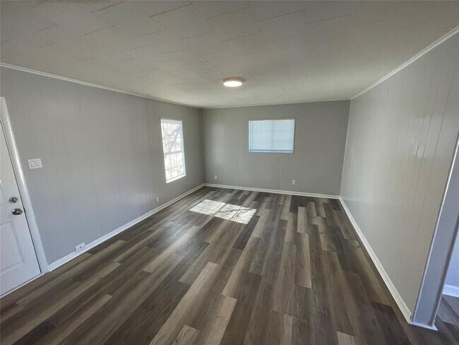 Foto del edificio - 918 W 5th St