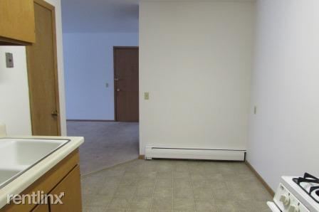 Building Photo - 615 Skyview Pl