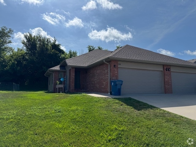Building Photo - 1006 N Missouri Dr