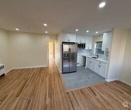 Building Photo - 430 W 259th St