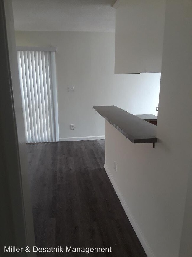 Foto del edificio - 1422 Barry Ave