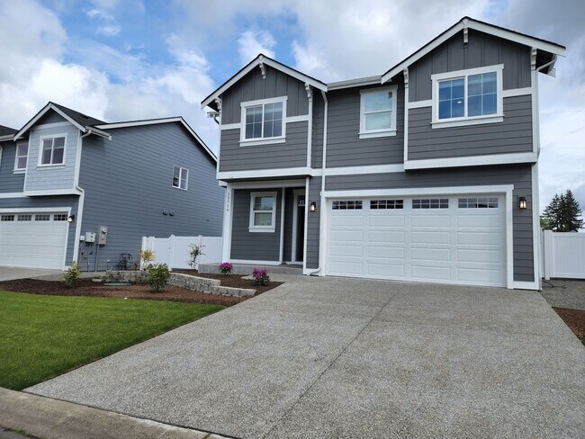 Foto del edificio - Yelm Creek Estates, 4 Bedroom, 2.5 Bathroo...