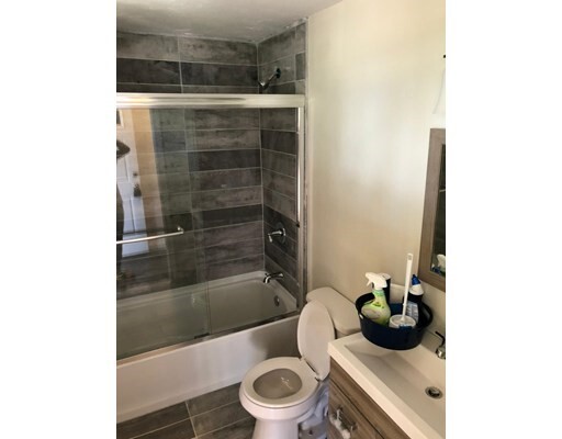 Primary Photo - 205 Pleasant St