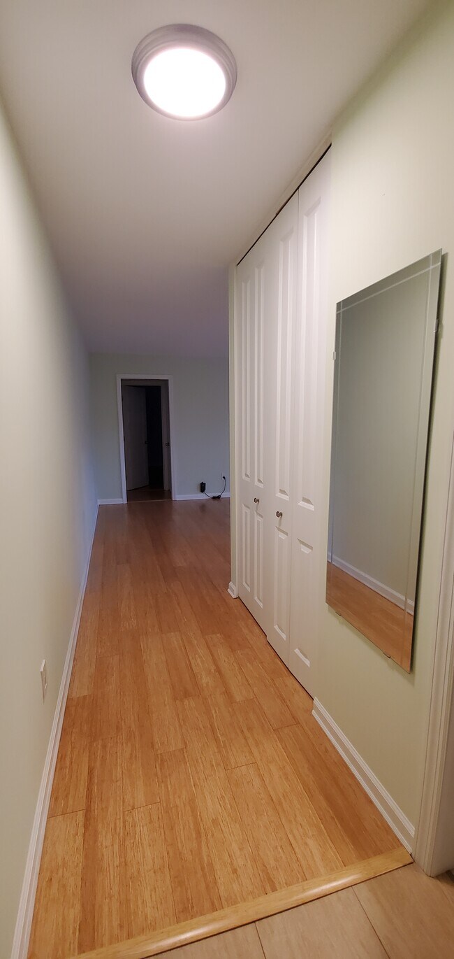 10643 Montrose Ave Unit 2A, Bethesda, MD 20814 Condo for Rent in Bethesda, MD