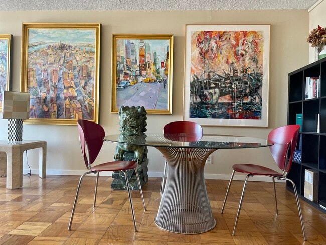 Building Photo - 77 Pond Ave