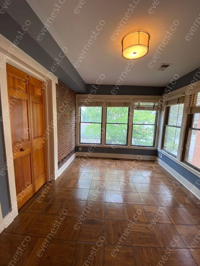 80 W Starr Ave, Columbus, OH 43201 House for Rent in Columbus, OH