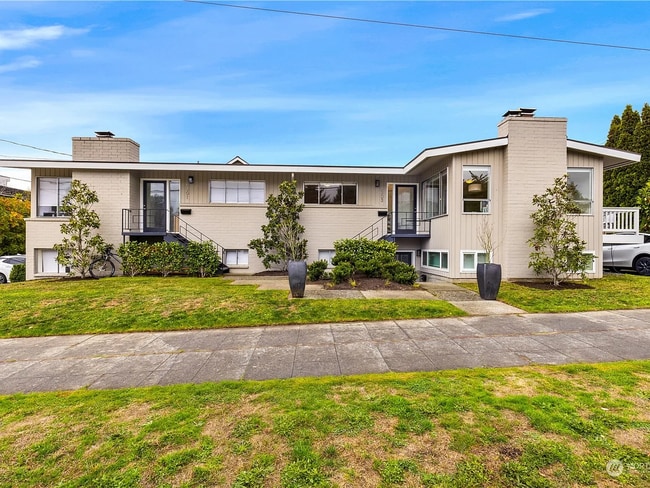 OS-1-3 One Sharpe 4-plex - OS-1-3  One Sharpe 4-plex Apartment