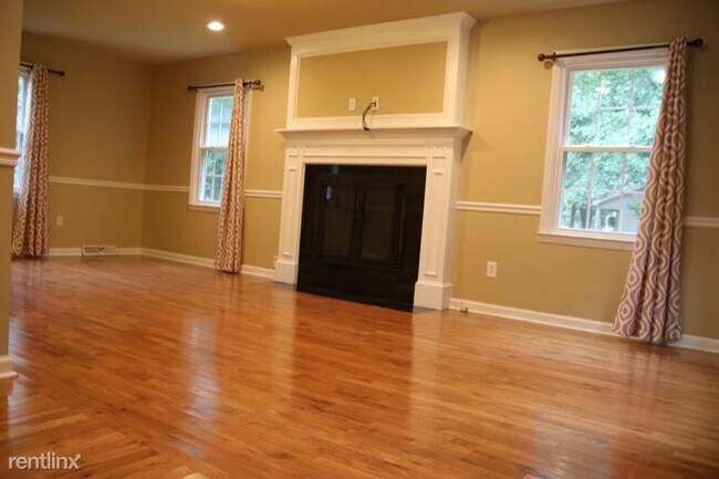 Foto del edificio - 3 br, 3 bath House - 3724 BEULAH CHURCH RD