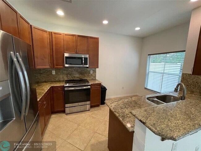 Building Photo - 177 Lake Monterey Cir