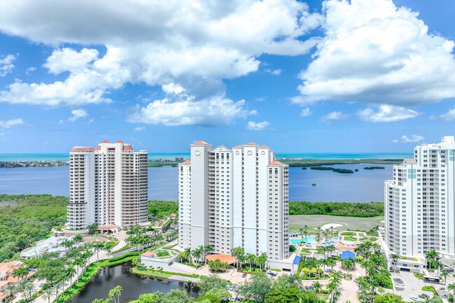 Foto del edificio - 4951 Bonita Bay Blvd