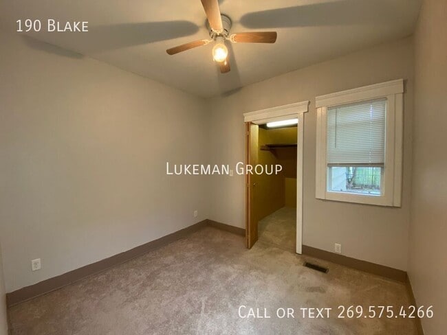 Building Photo - 190 Blake-
