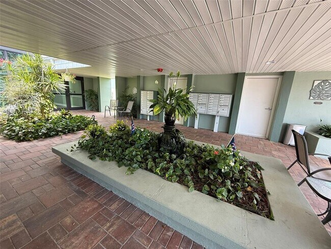 Building Photo - 21280 Brinson Ave