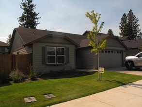 Building Photo - 1171 Hl