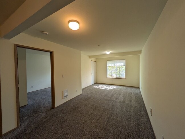 Building Photo - Your Home is Waiting!