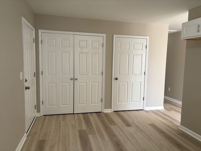 Foto del edificio - NEWLY RENOVATED 3 BED, 2 BATH HOME IN HIGH POINT!