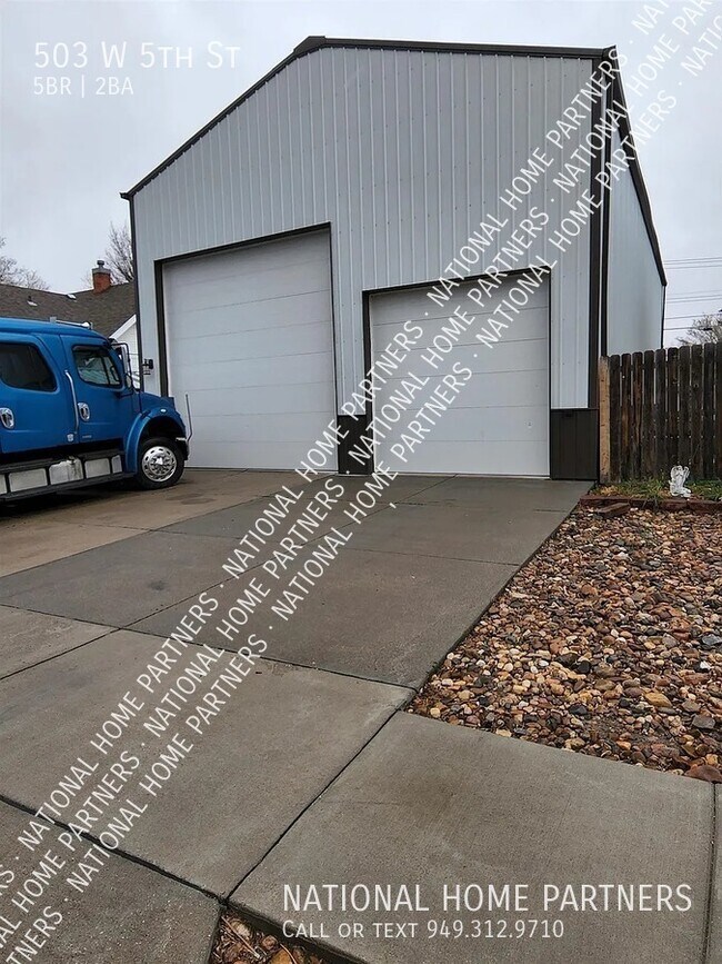 Building Photo - Rent to Own Home with Huge Shop and Apartm...