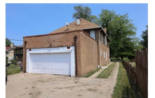 Building Photo - 3544 Jefferson St