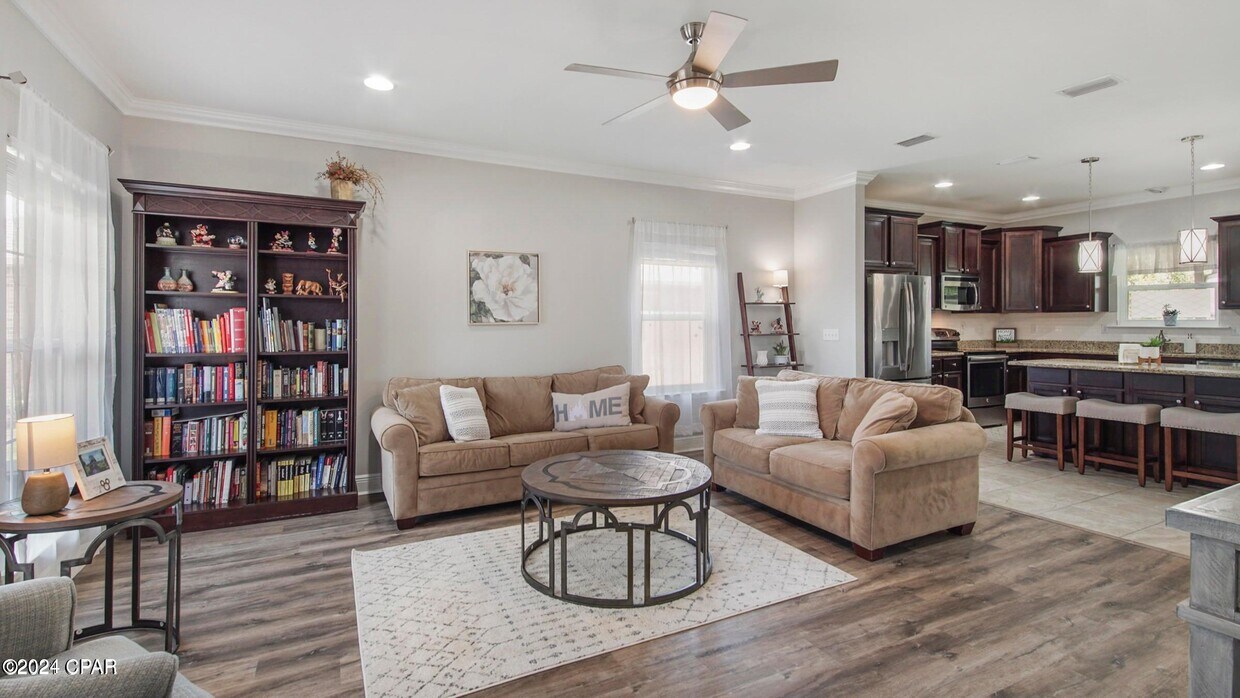 Primary Photo - 1506 Wateroak Dr