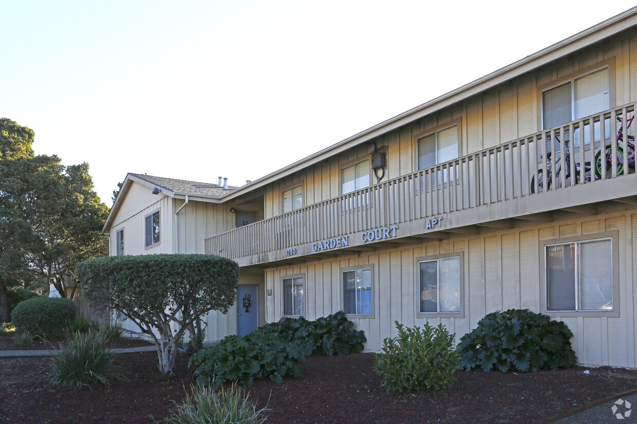 Building Photo - 1280 Hilby Ave