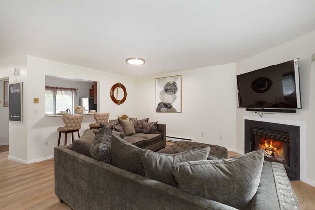 Building Photo - 51 Hudson Heights Dr