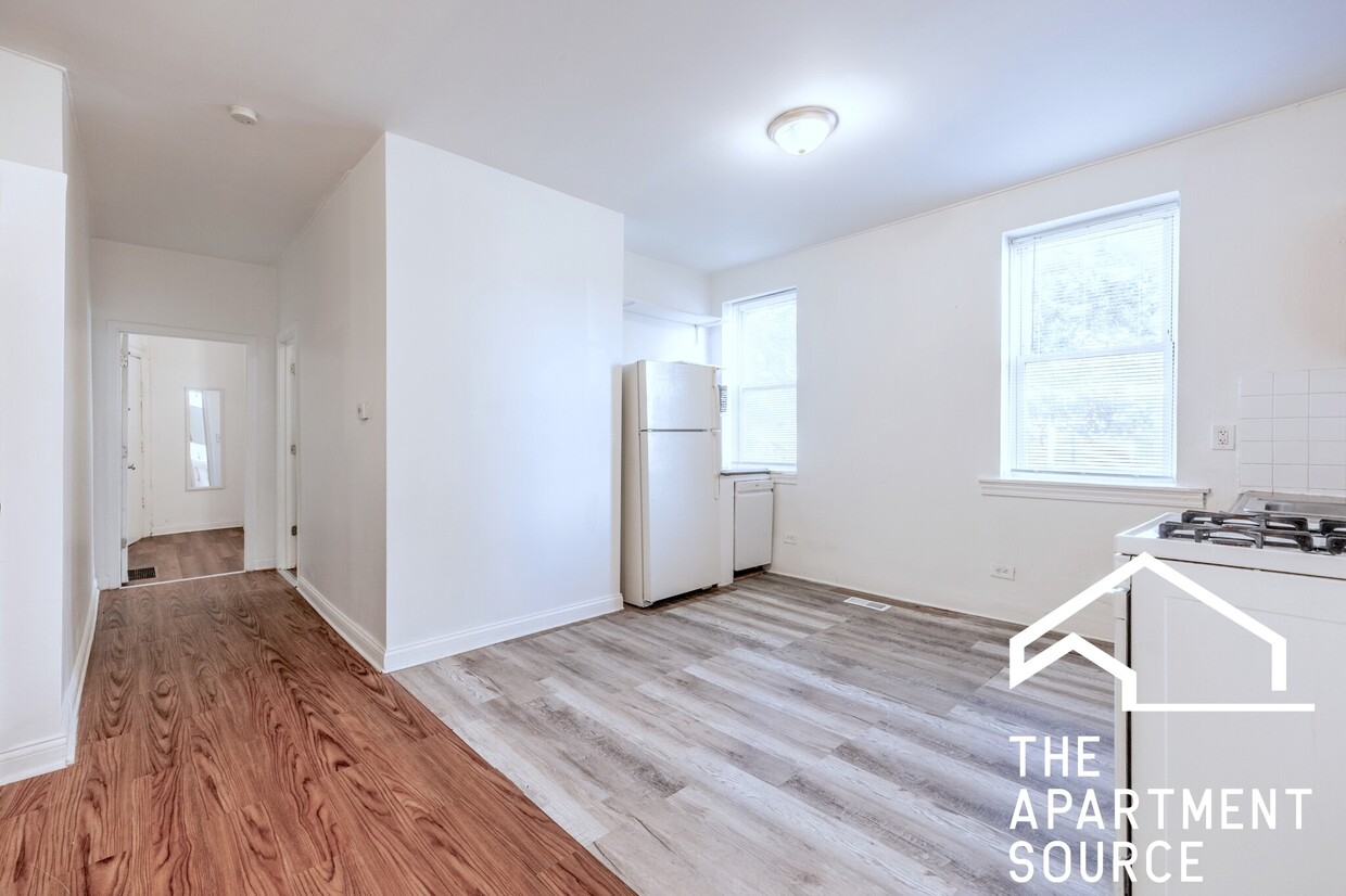 Foto principal - 1900 S Throop St