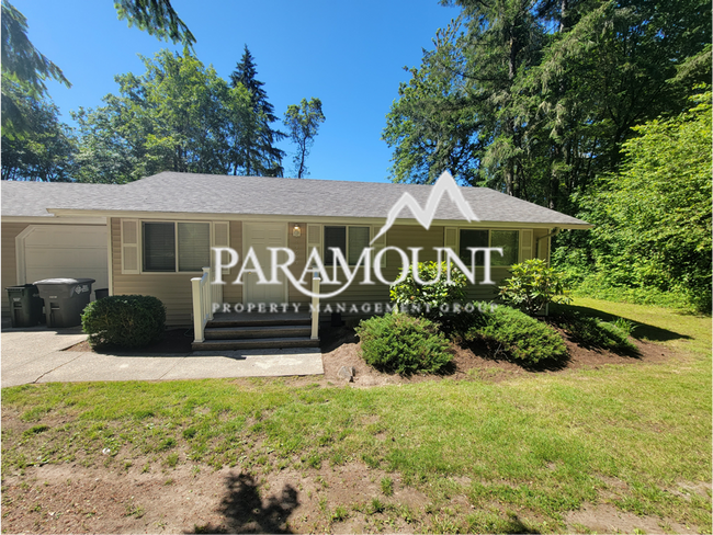 Building Photo - Tucked Away REMODELED 2 Bedroom in Gig Harbor