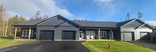 Building Photo - 14 Adaline Ln