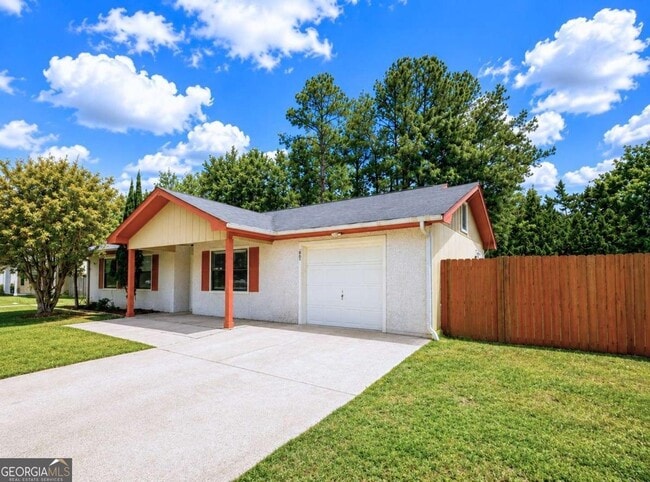 Building Photo - 603 Plantation Village Dr