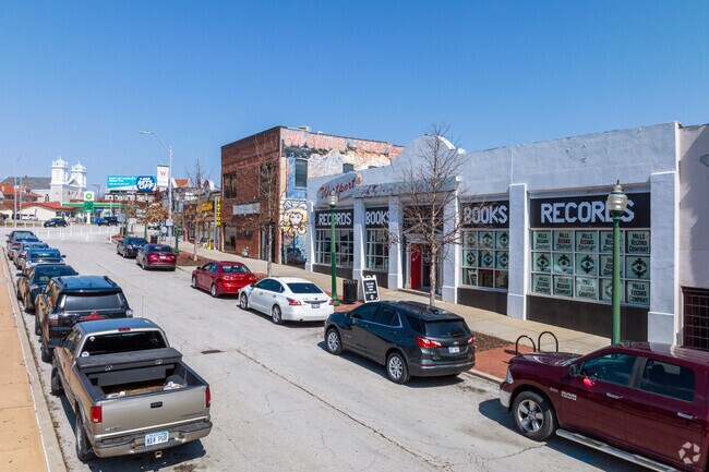 Broadway Blvd in Old Westport has many local businesses.