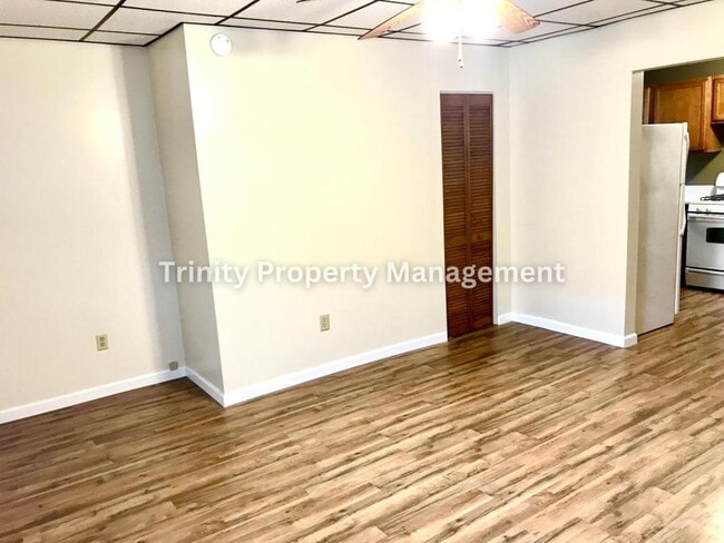 Building Photo - 738 Camden Pl