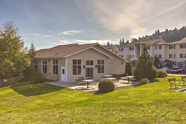Encuentra tu nuevo hogar hoy - Elk Creek Apartments