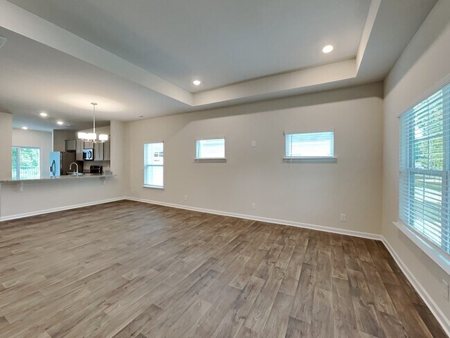 Building Photo - Coming Soon!