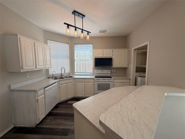 Foto del edificio - 342 Arbor Ct