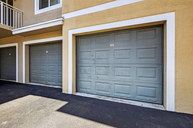 Building Photo - 6450 Emerald Dunes Dr