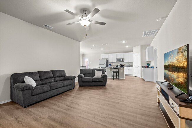 Foto del edificio - 2504 S County Rd