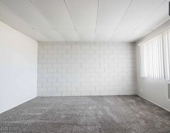 Foto del edificio - 239 W Cleveland Ave