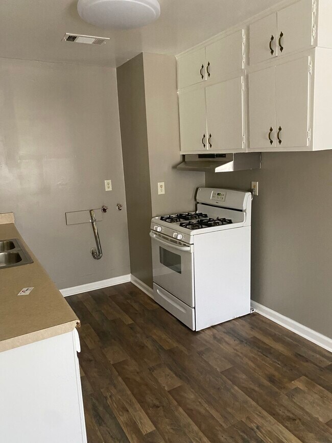 Foto del edificio - 3066 Tyler Rd