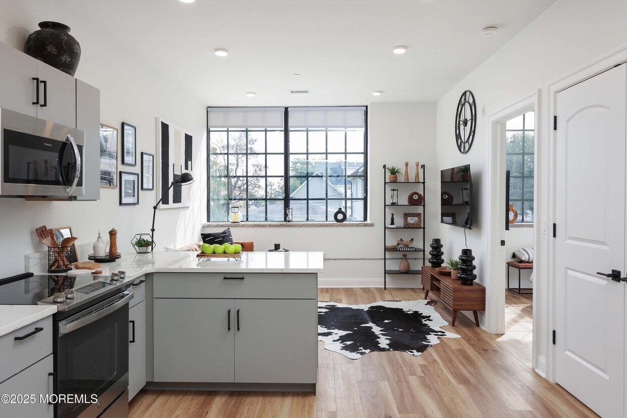 Foto principal - 179 Chelsea Ave