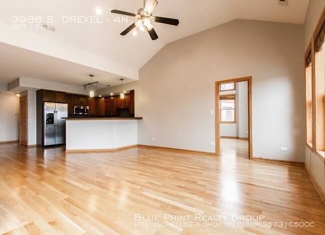 Foto del edificio - 3986 S Drexel Blvd