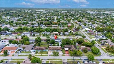 Building Photo - 16400 SW 100th Ct