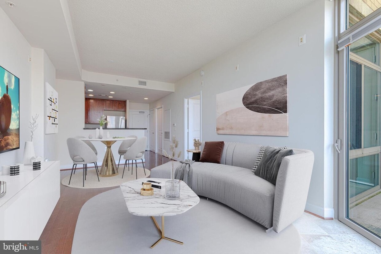 3650 S Glebe Rd Unit 650, Arlington, VA 22202 Room for Rent in