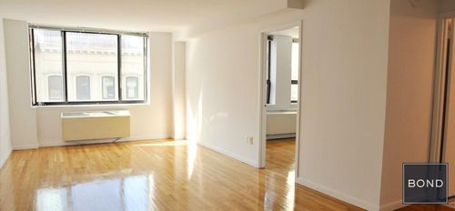 Primary Photo - 284 Mott St