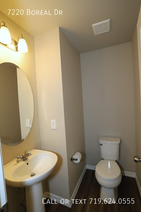 Building Photo - 7220 Boreal Dr