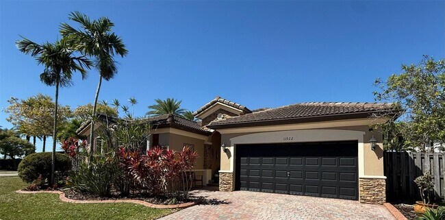 Building Photo - 11922 SW 154th Path