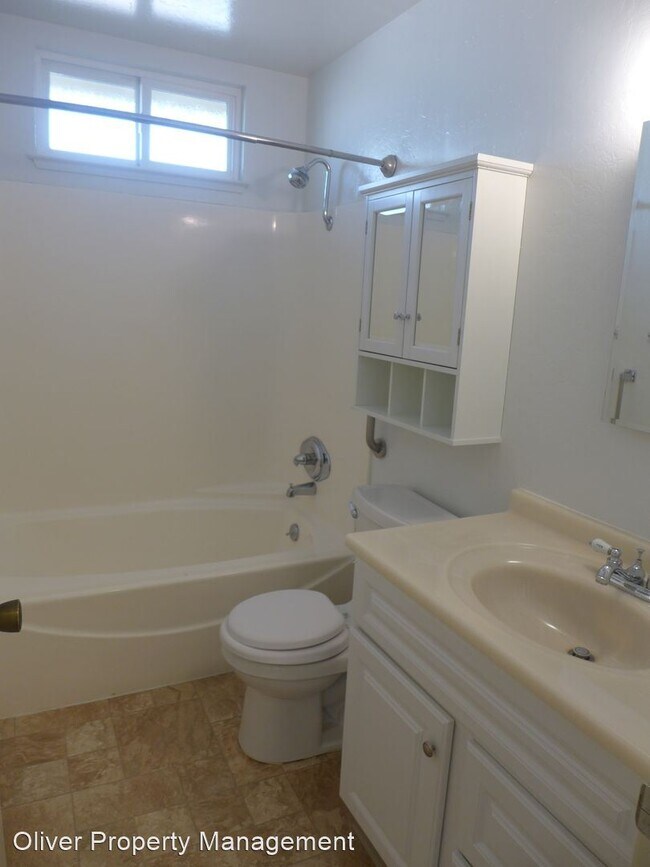 2 br, 1 bath House 227 Hushbeck Ave House Rental in Watsonville, CA