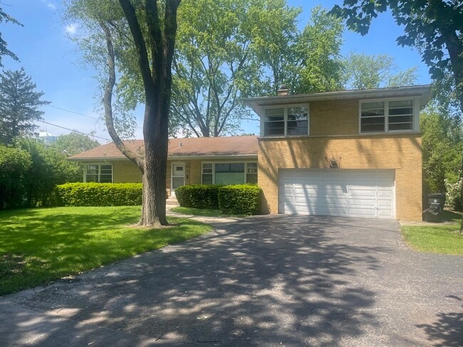 Building Photo - 1544 Longvalley Rd